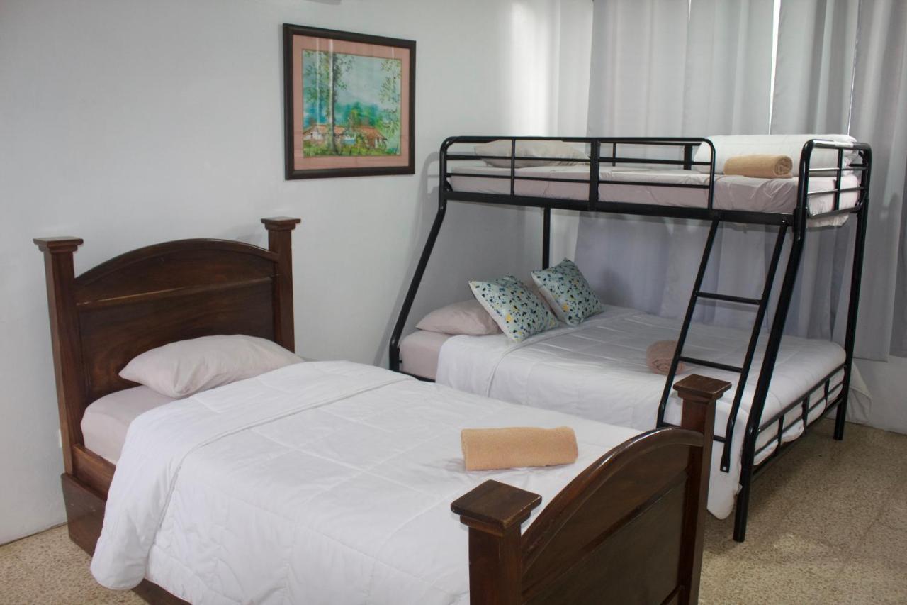 Hotel Cañas מראה חיצוני תמונה